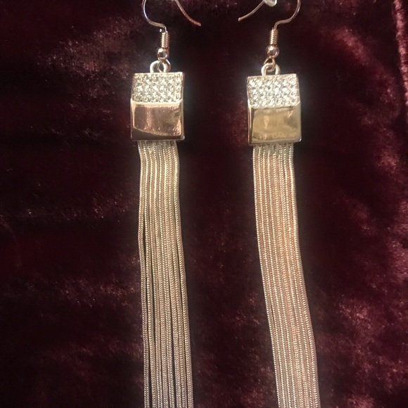 Bebe Earrings - Picture 2 of 4